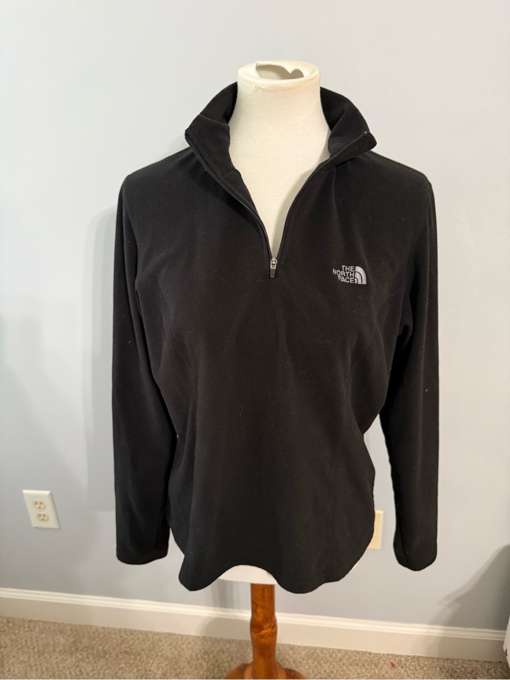The North Face Black Women's Quarter-Zip Fleece Pullover